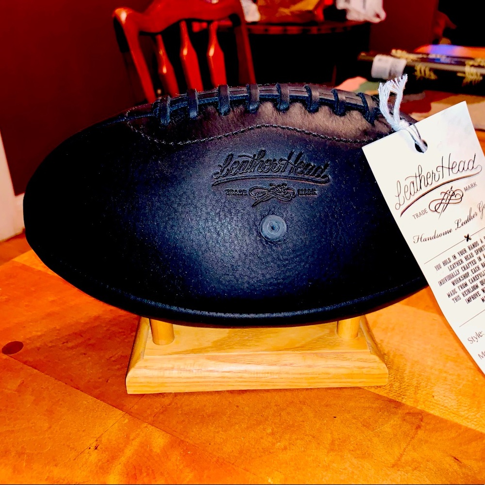 Leatherhead Sports USA Handsome Dan Football - Thumbnail 3